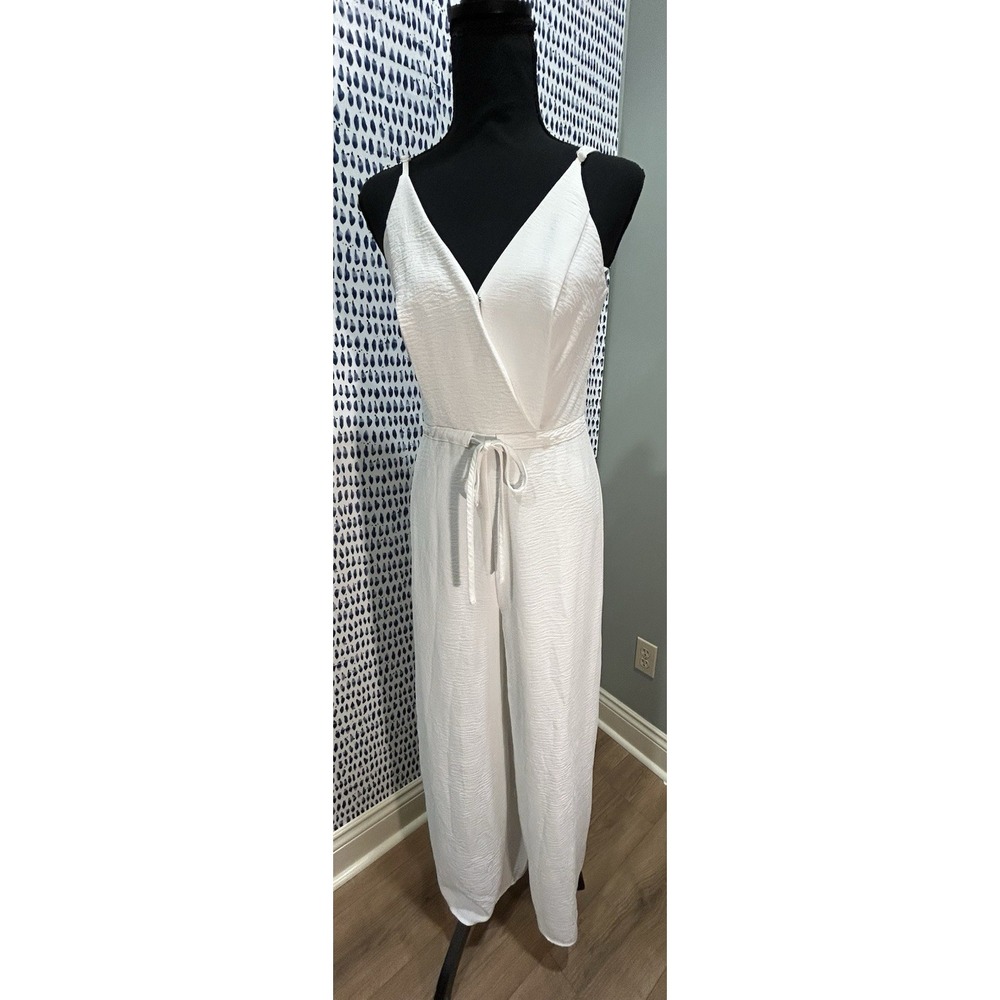 She +‎ Sky White Spaghetti Strap V Neck Pantsuit Size Bride Small